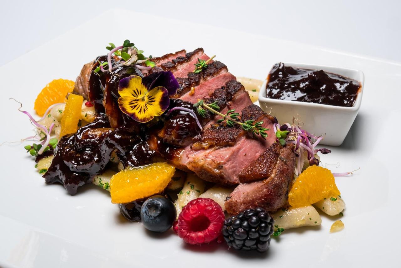 Azul Hotel & Restaurant بارتيزانسكى المظهر الخارجي الصورة