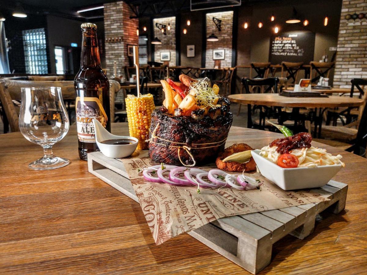 Azul Hotel & Restaurant بارتيزانسكى المظهر الخارجي الصورة