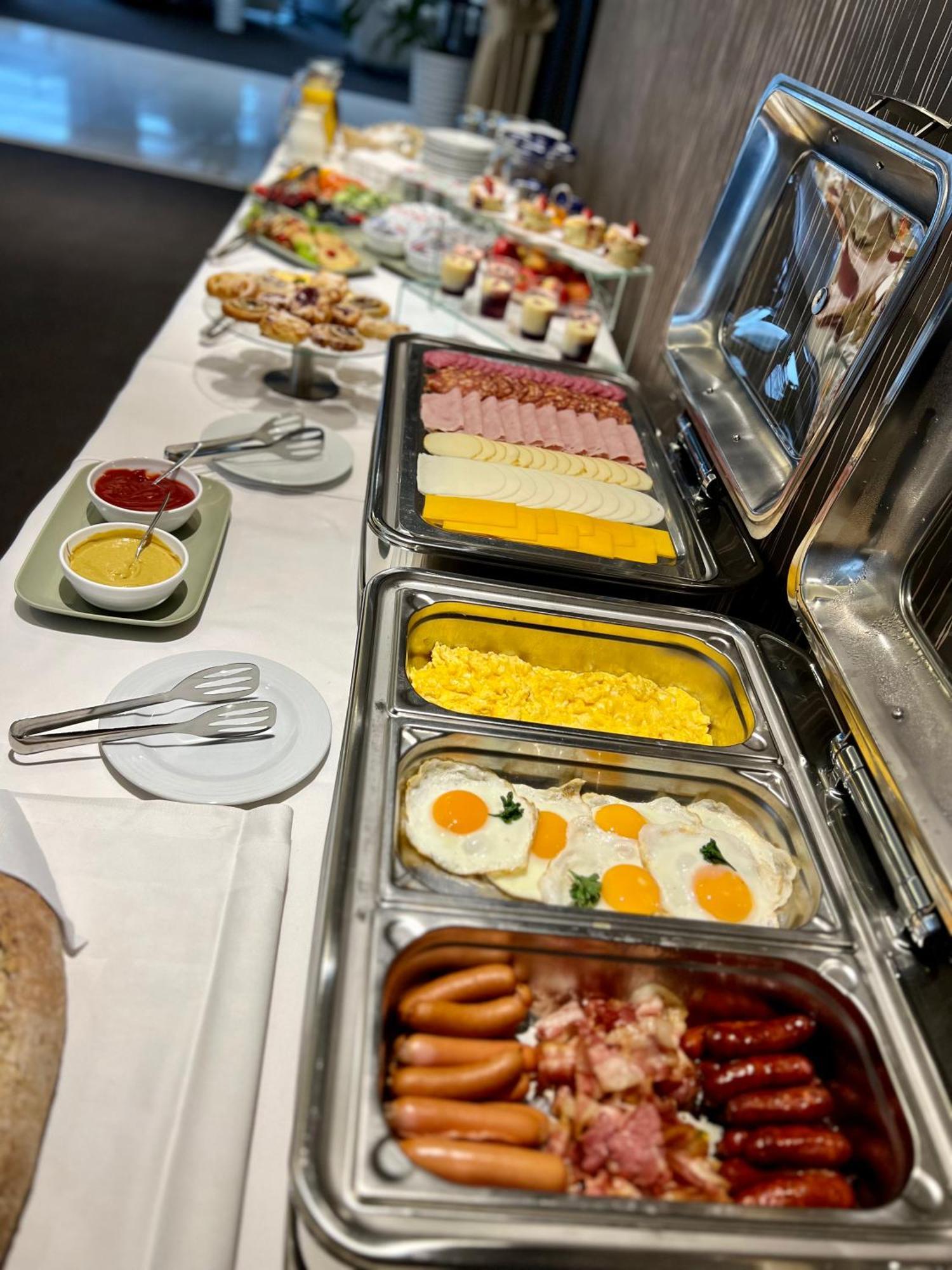 Azul Hotel & Restaurant بارتيزانسكى المظهر الخارجي الصورة
