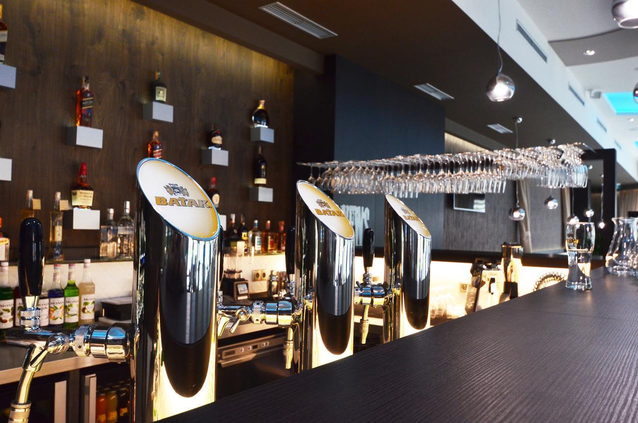 Azul Hotel & Restaurant بارتيزانسكى المظهر الخارجي الصورة