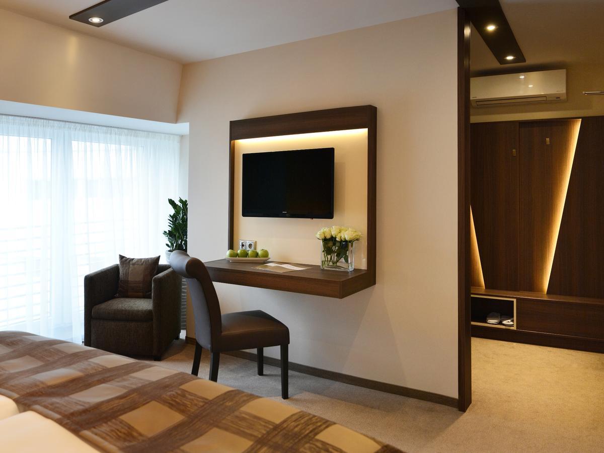Azul Hotel & Restaurant بارتيزانسكى المظهر الخارجي الصورة