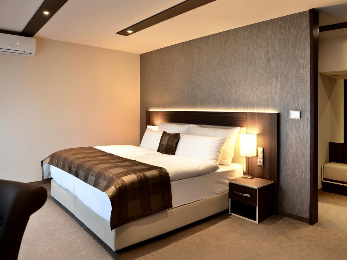Azul Hotel & Restaurant بارتيزانسكى المظهر الخارجي الصورة