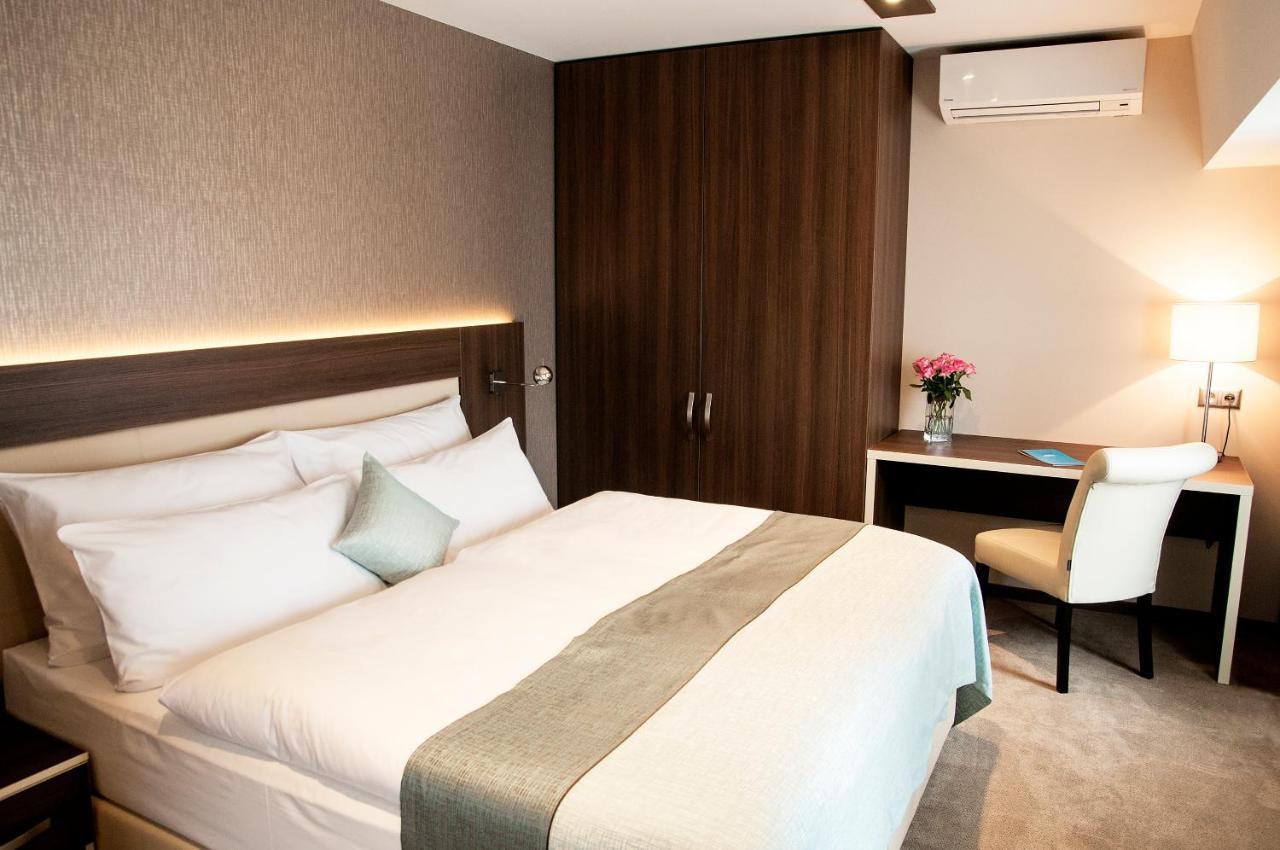Azul Hotel & Restaurant بارتيزانسكى المظهر الخارجي الصورة