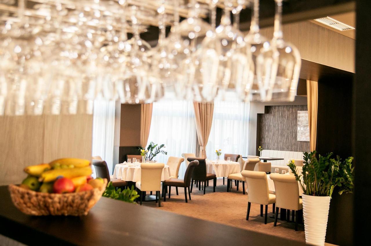 Azul Hotel & Restaurant بارتيزانسكى المظهر الخارجي الصورة